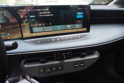2026 Nissan LEAF PLATINUM+