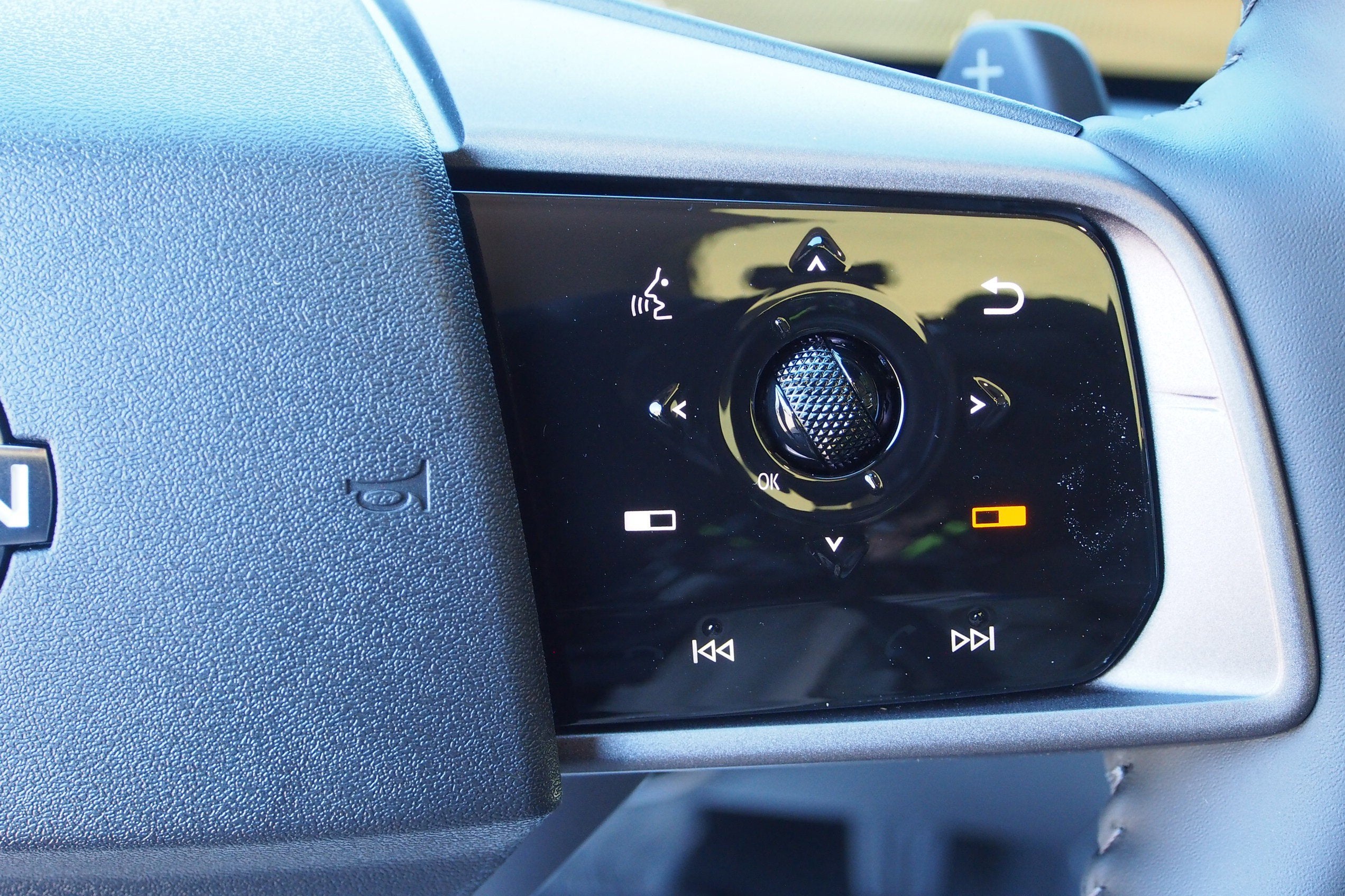 2026 Nissan LEAF PLATINUM+