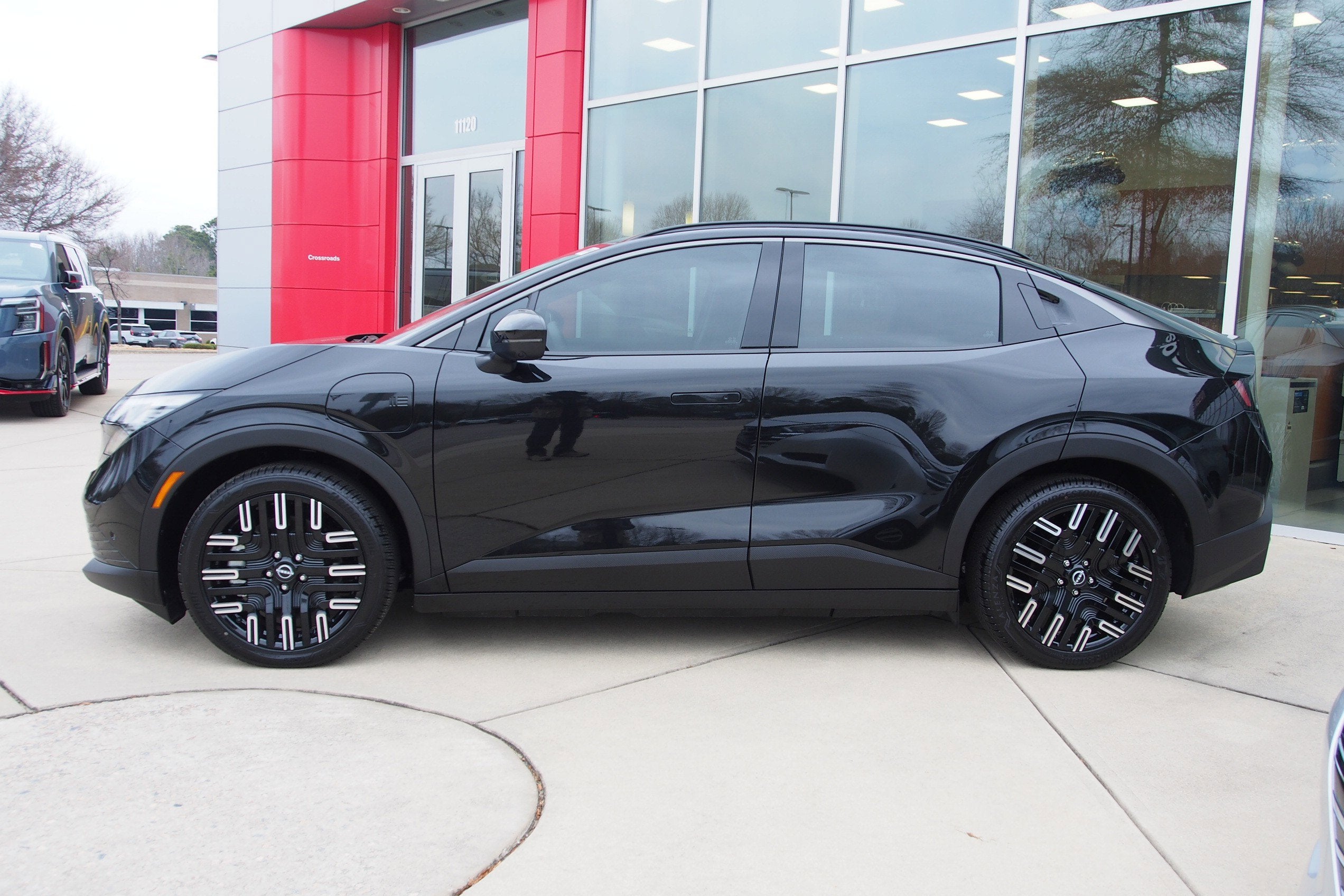 2026 Nissan LEAF PLATINUM+