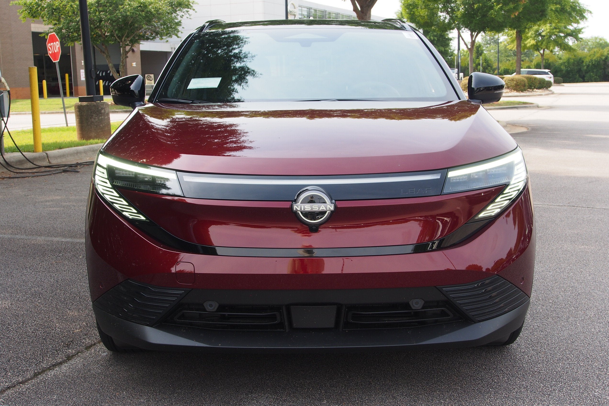 2026 Nissan LEAF PLATINUM+