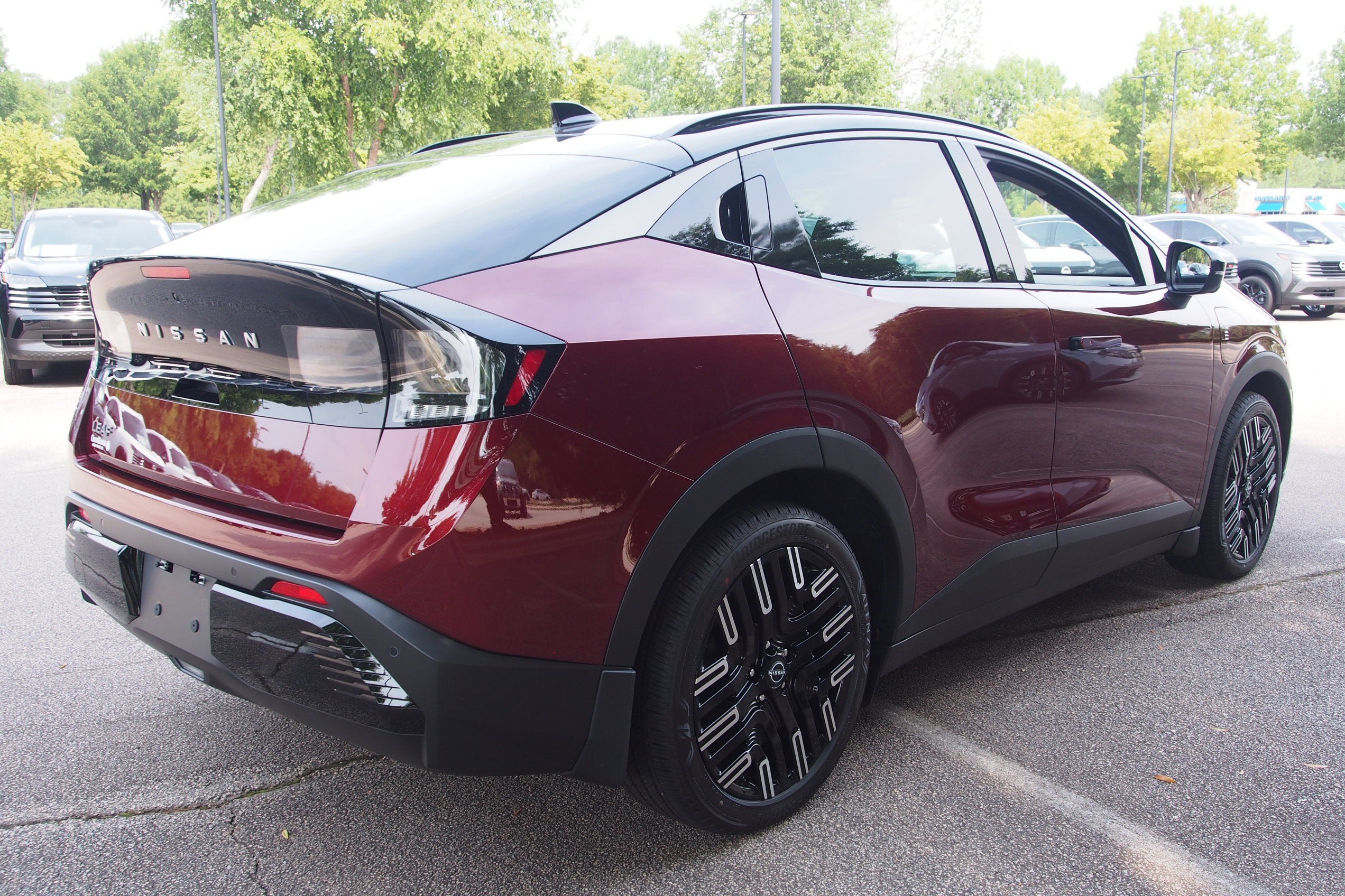 2026 Nissan LEAF PLATINUM+