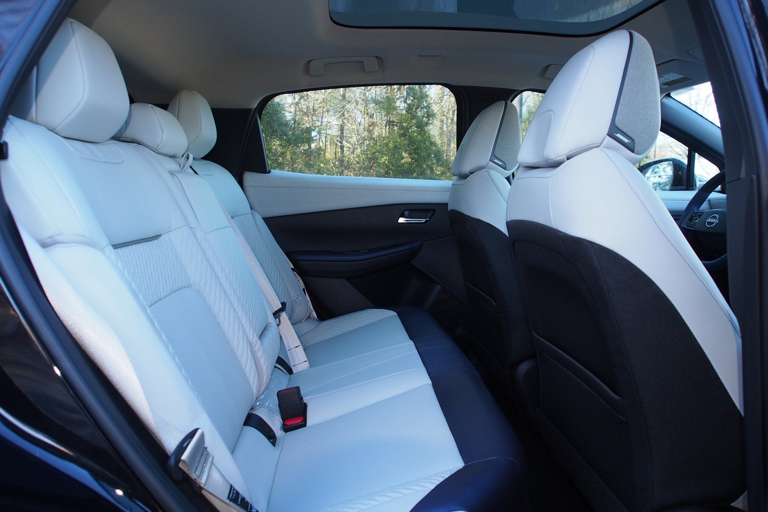 2026 Nissan LEAF PLATINUM+