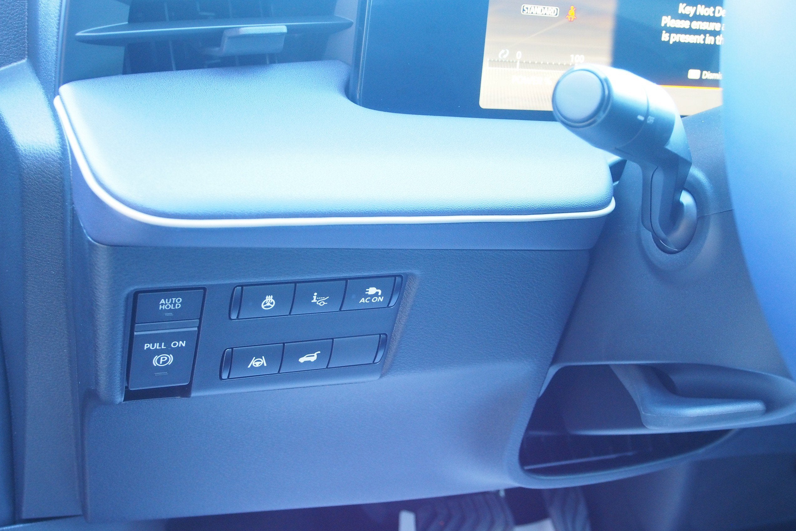 2026 Nissan LEAF PLATINUM+