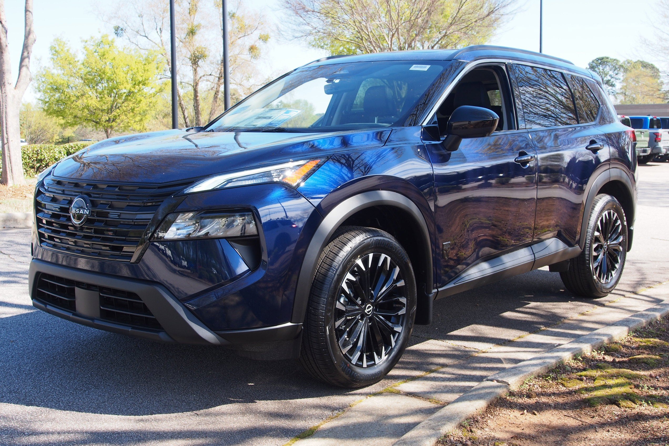 2026 Nissan Rogue Dark Armor