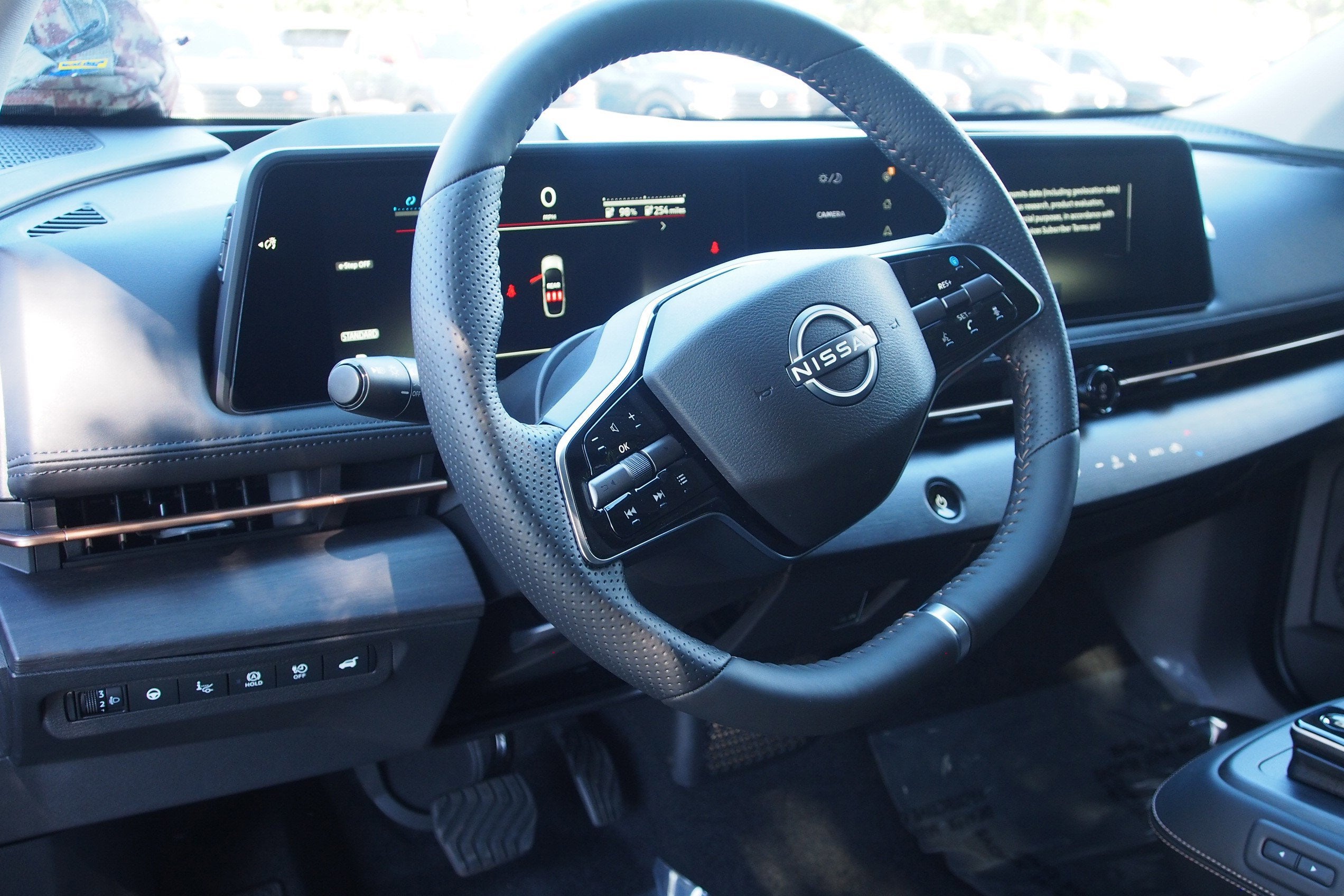 2025 Nissan ARIYA EVOLVE+