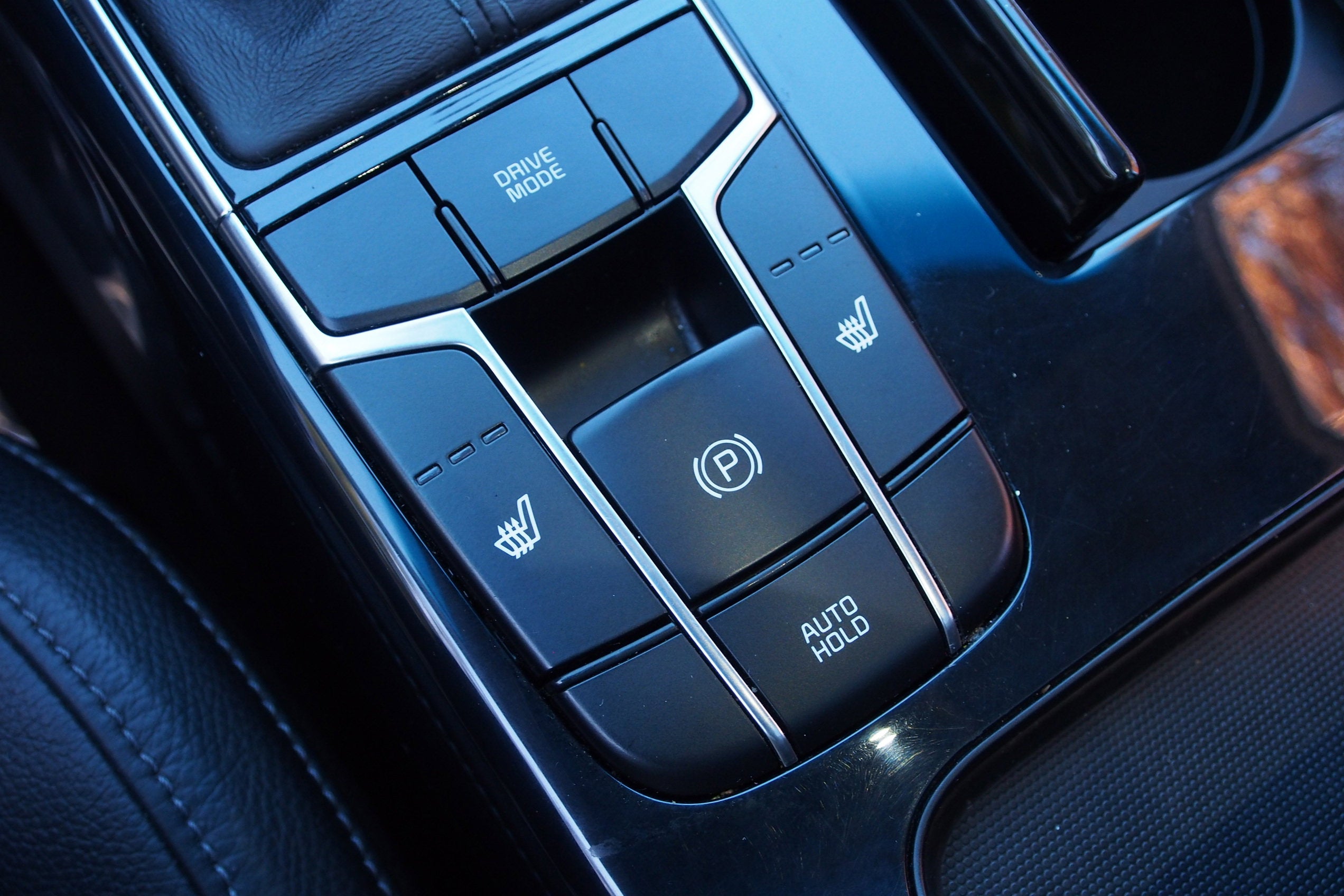 2019 Kia Cadenza Technology