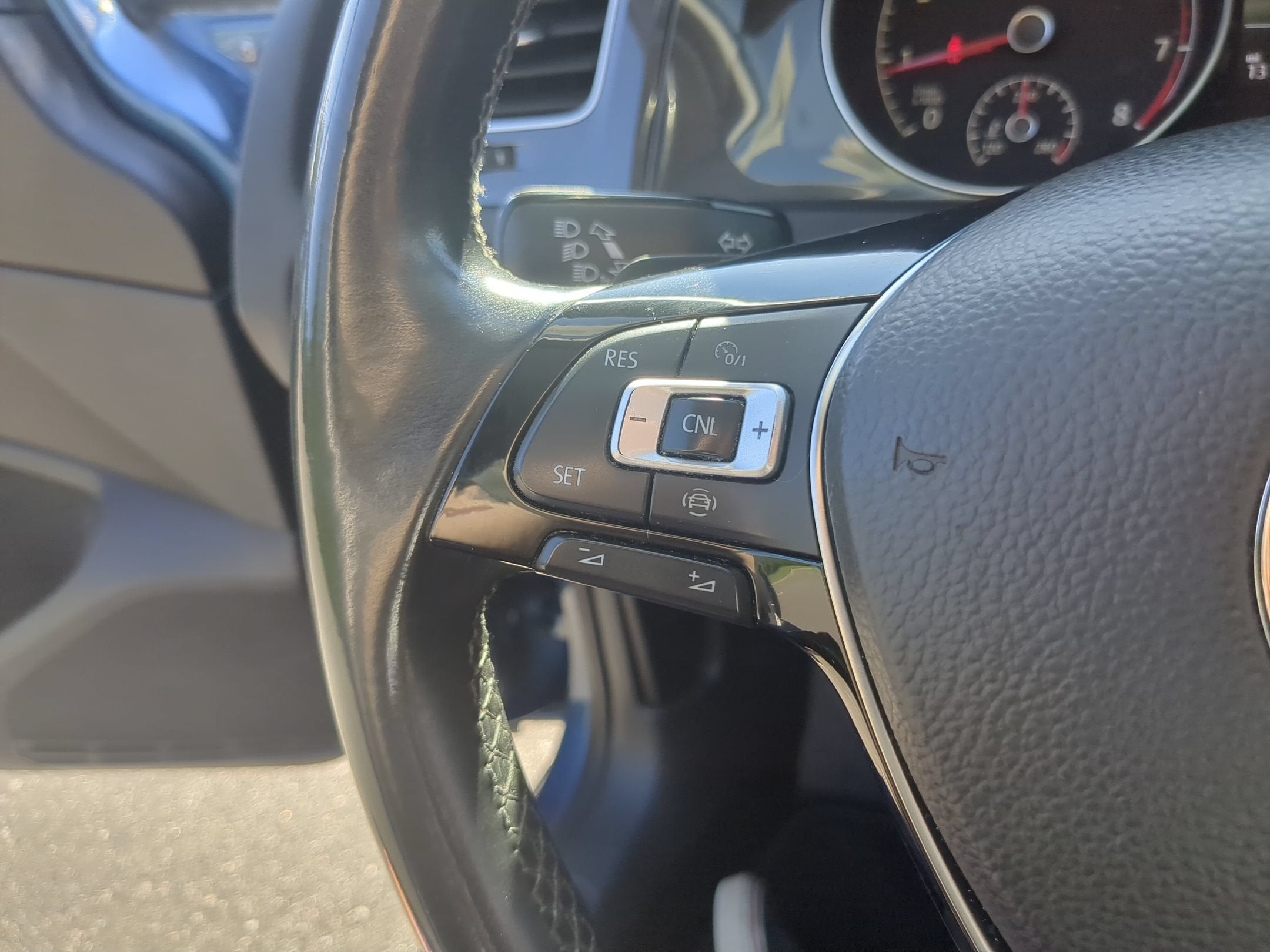 2019 Volkswagen Golf S
