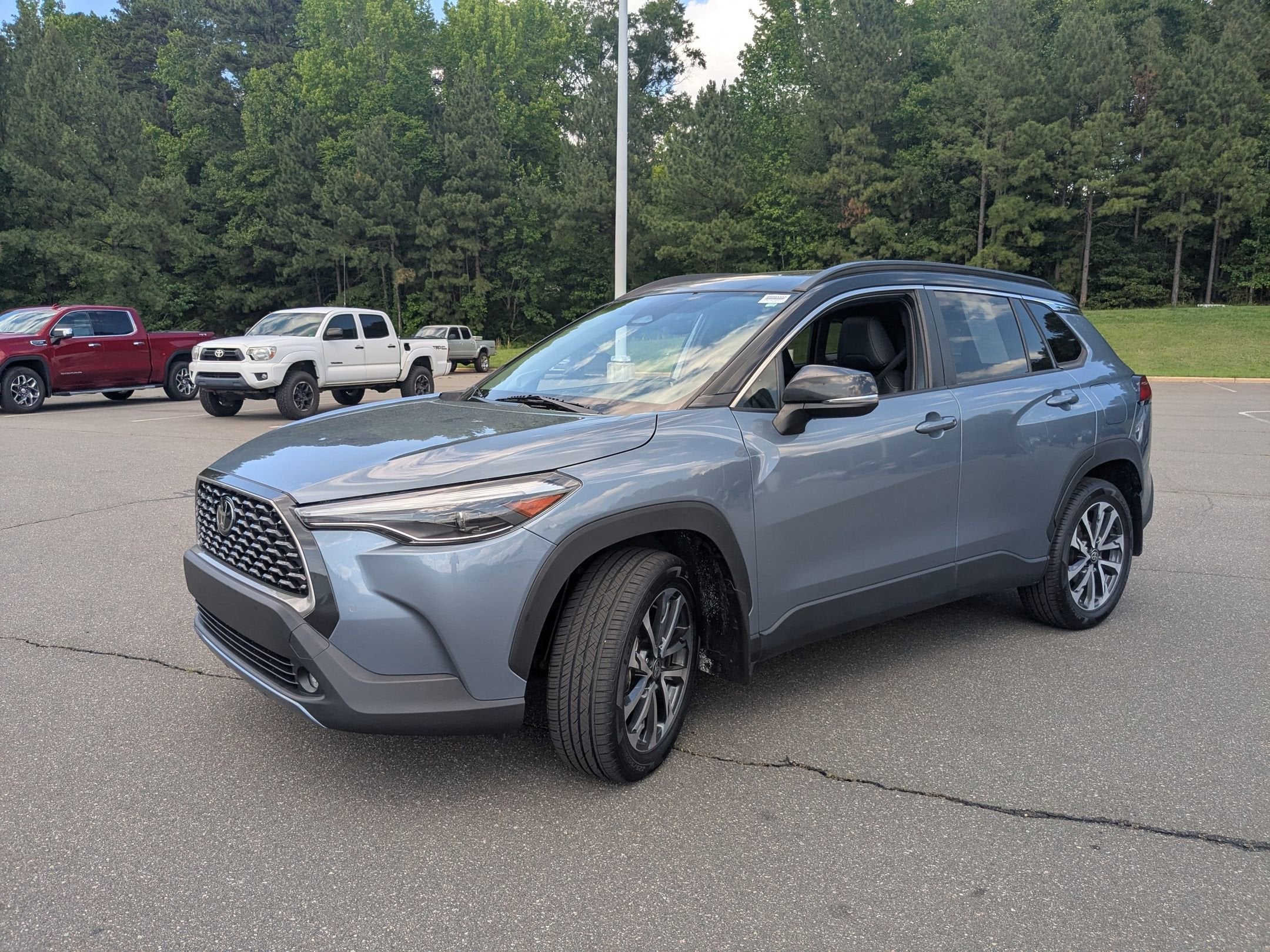 2023 Toyota Corolla Cross XLE