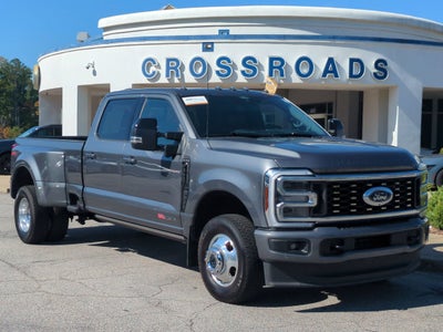 2025 Ford Super Duty F-350 DRW Platinum
