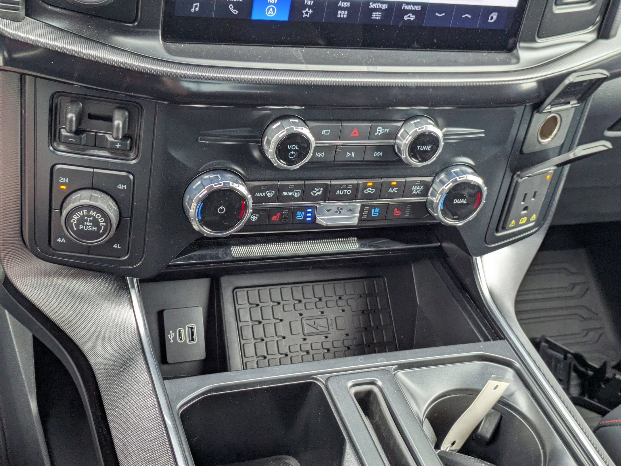 2025 Ford F-150 Raptor R