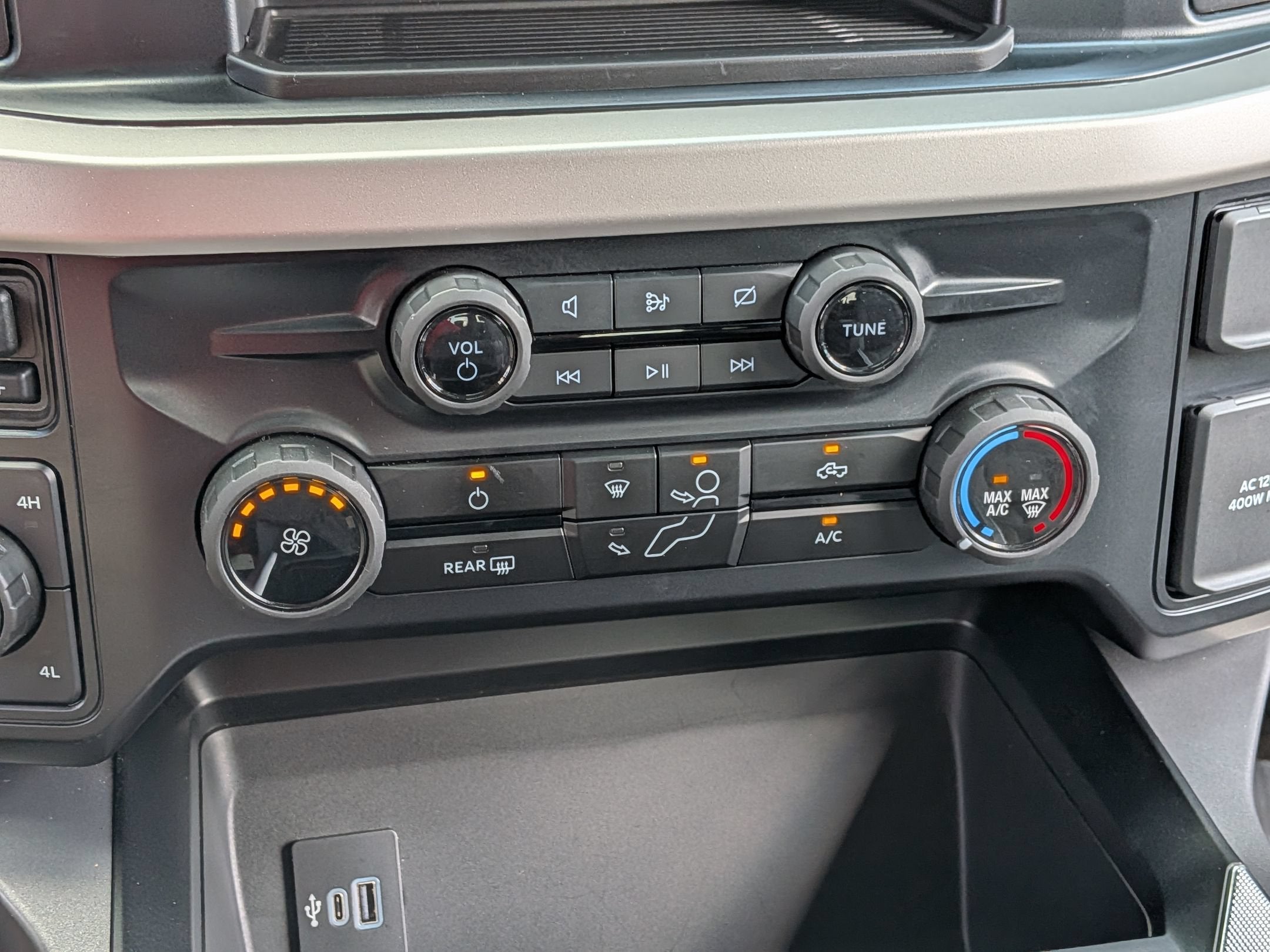 2024 Ford Super Duty F-250 SRW XLT