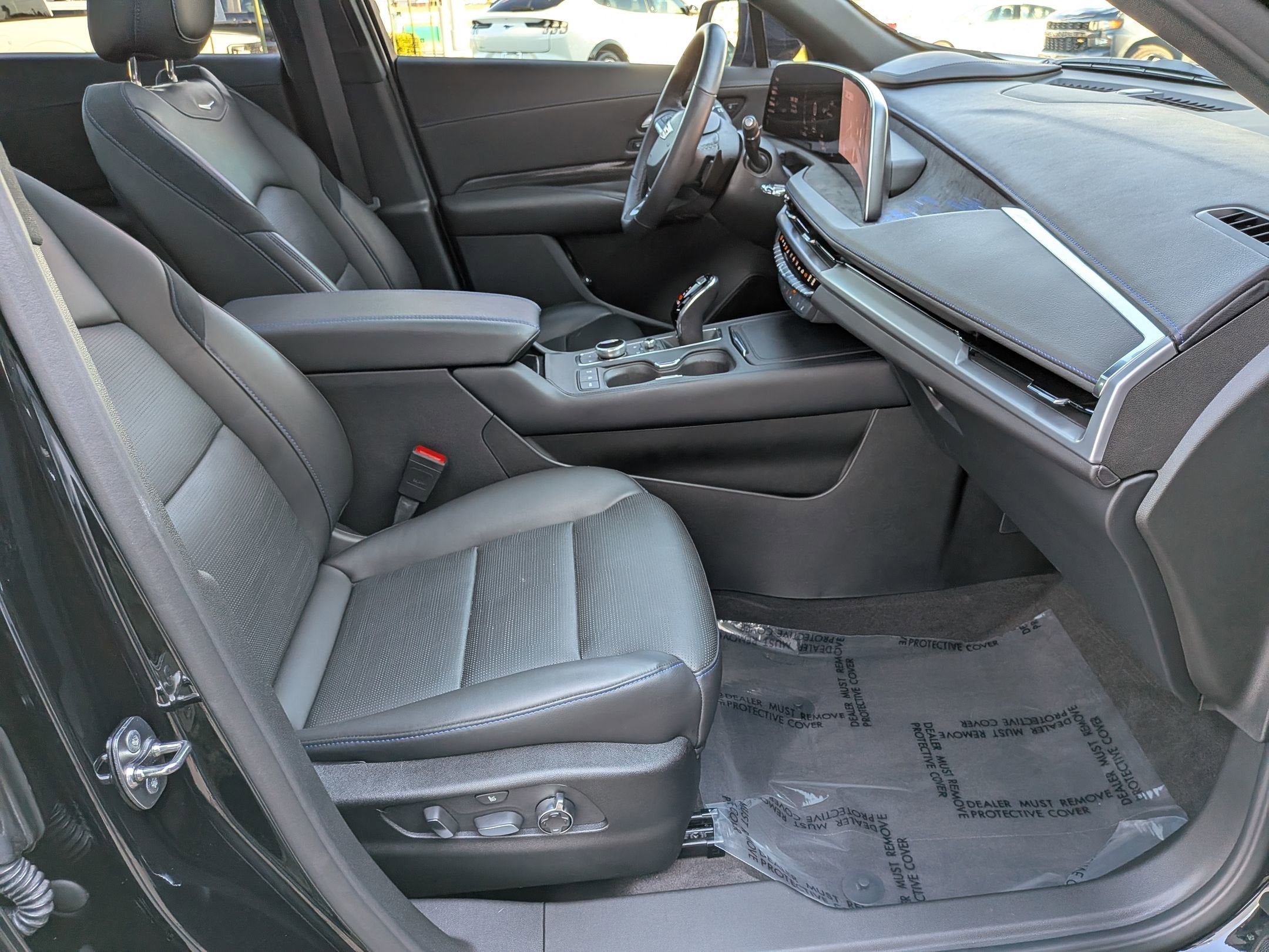 2024 Cadillac XT4 AWD Sport