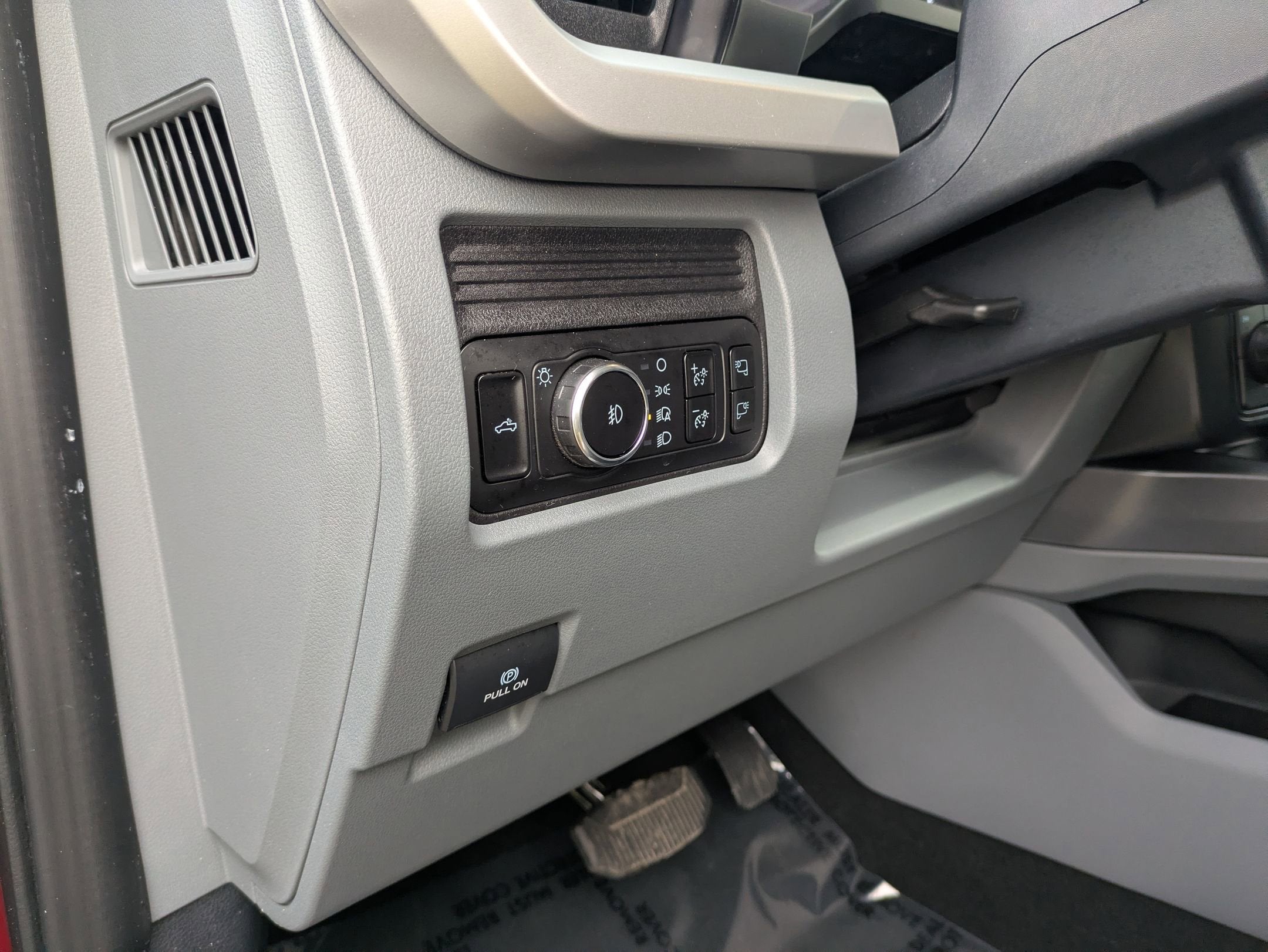 2025 Ford Super Duty F-450 DRW XLT