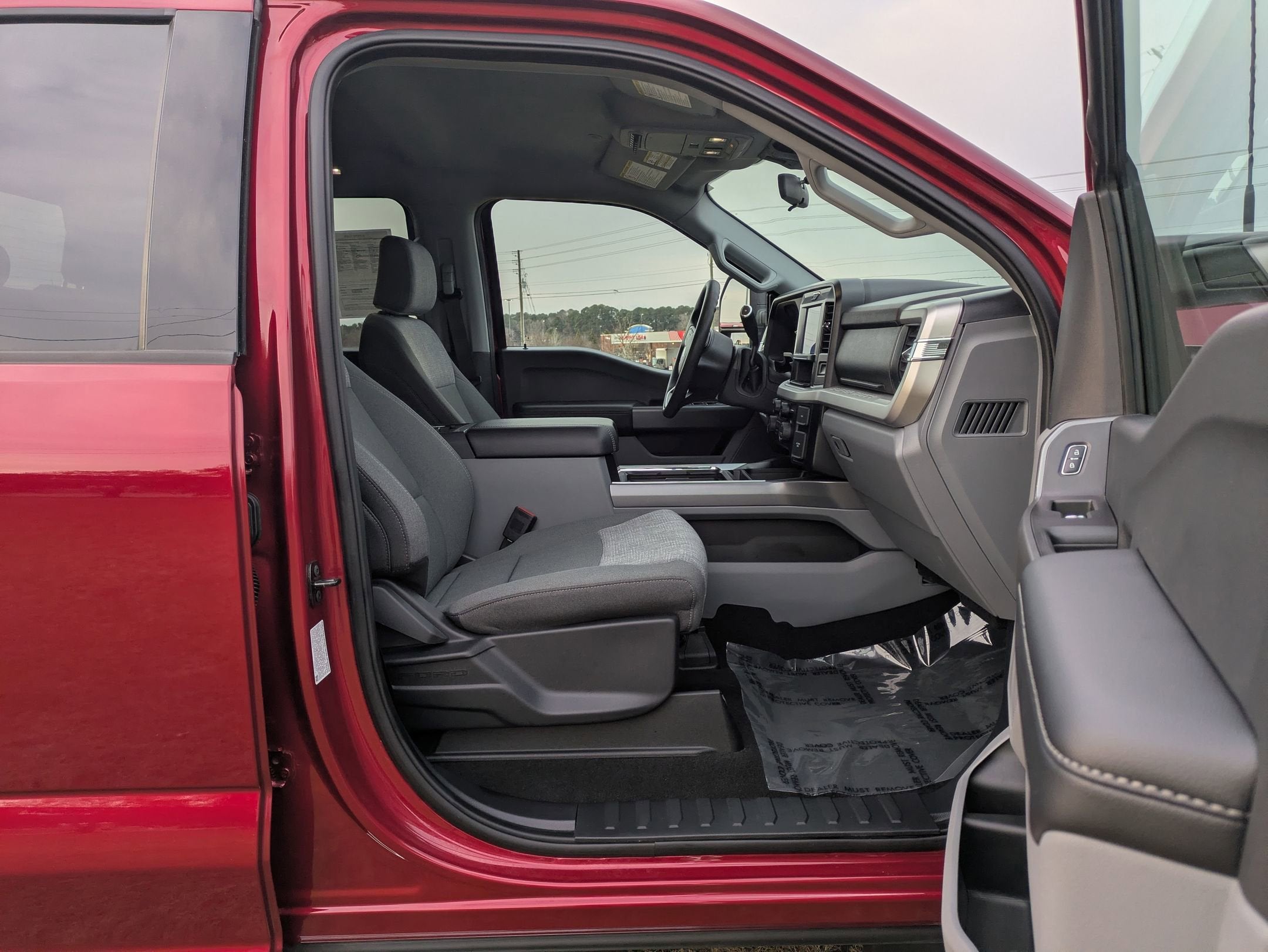 2025 Ford Super Duty F-450 DRW XLT