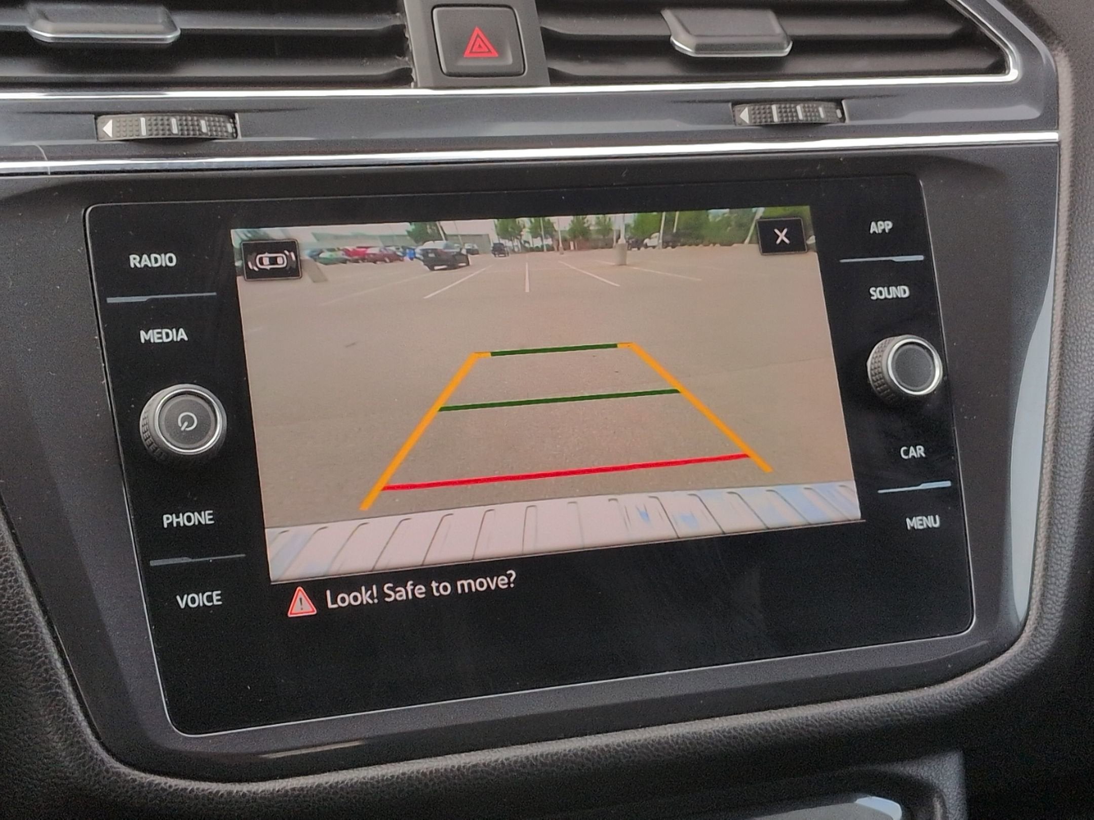 2023 Volkswagen Tiguan SE R-Line Black