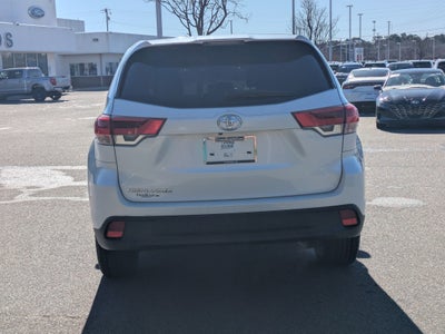 2019 Toyota Highlander LE