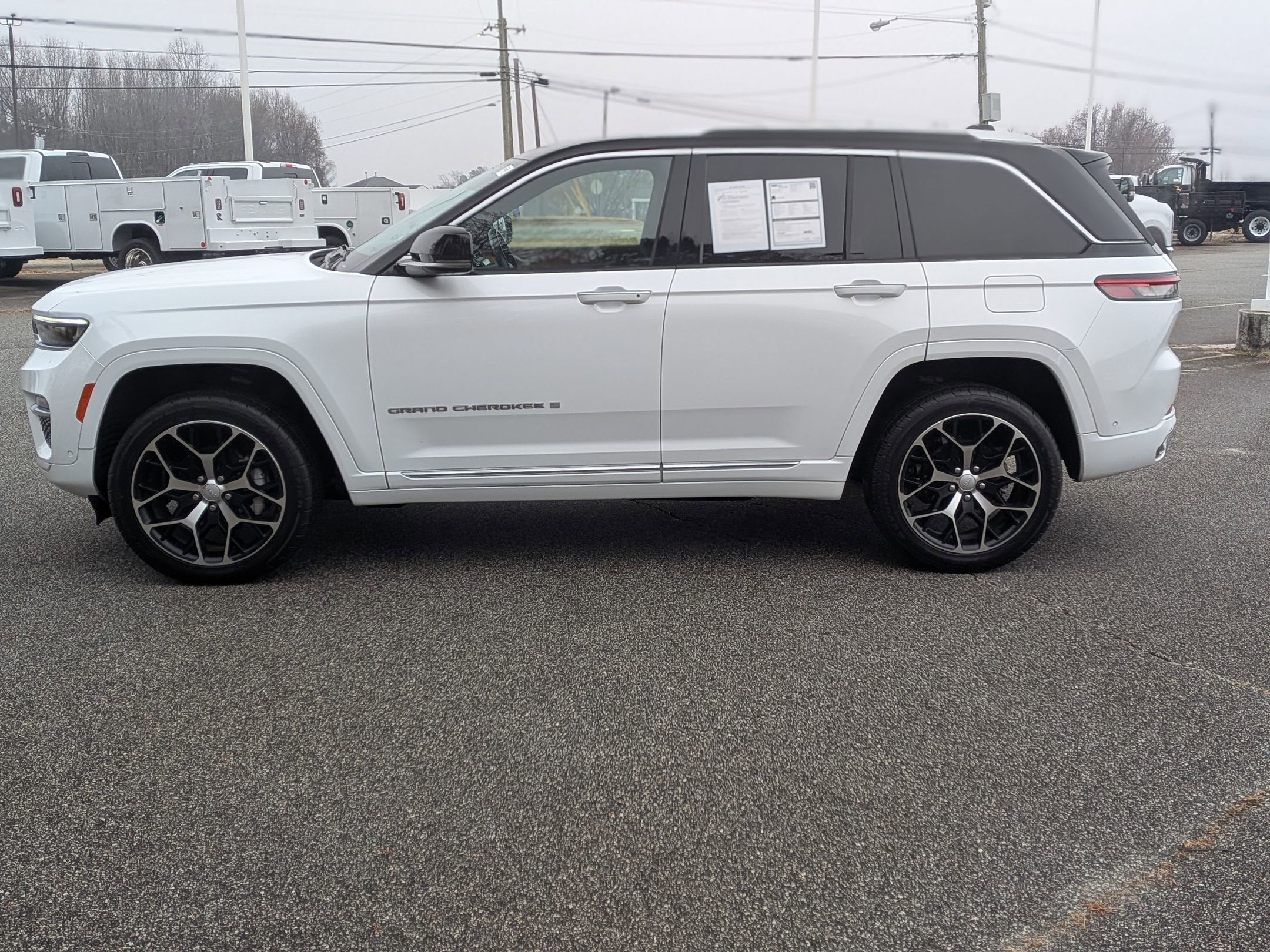2023 Jeep Grand Cherokee Summit Reserve