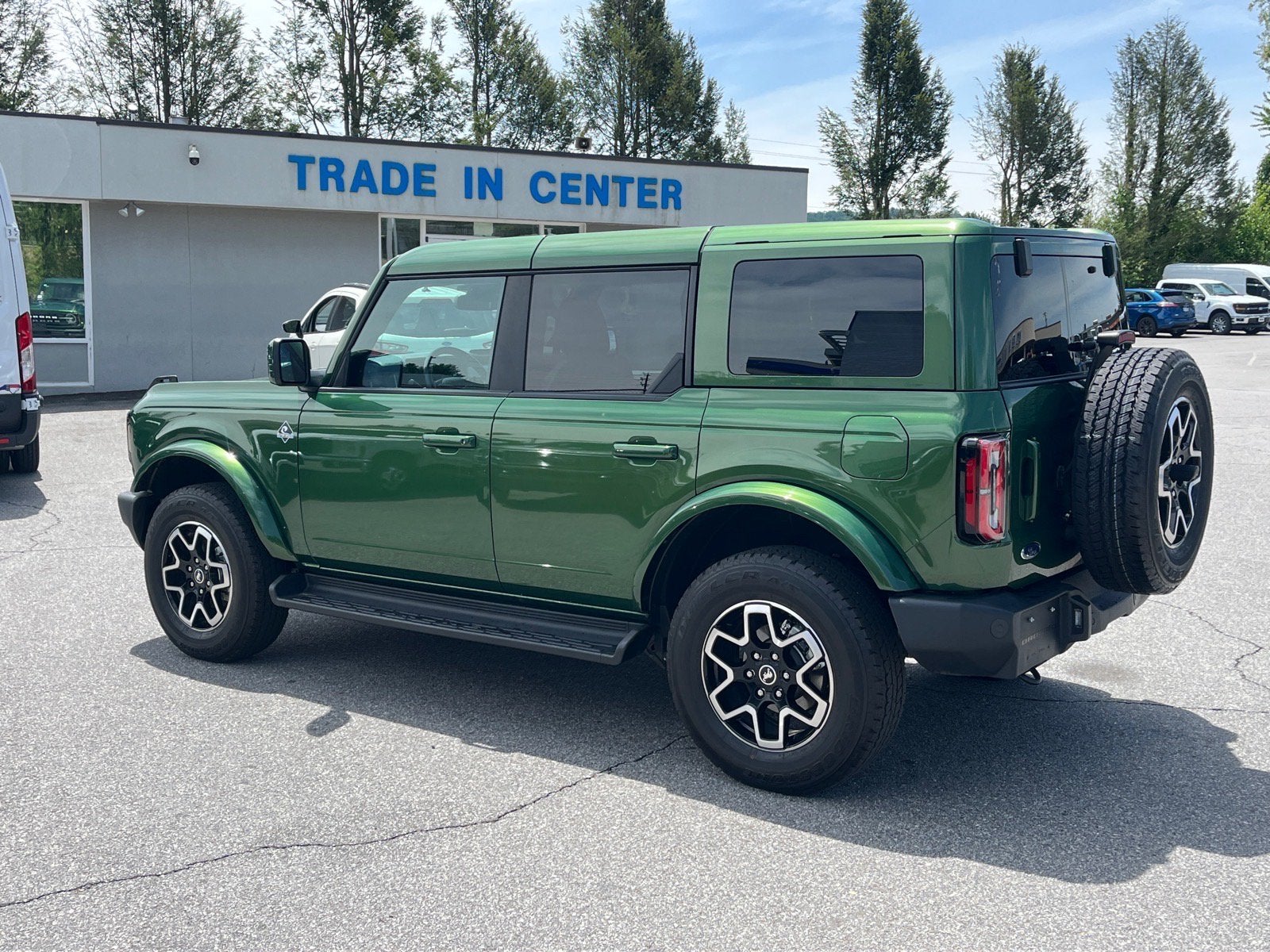 2025 Ford Bronco Outer Banks
