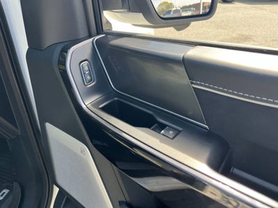 2025 Ford F-150 Lightning Platinum