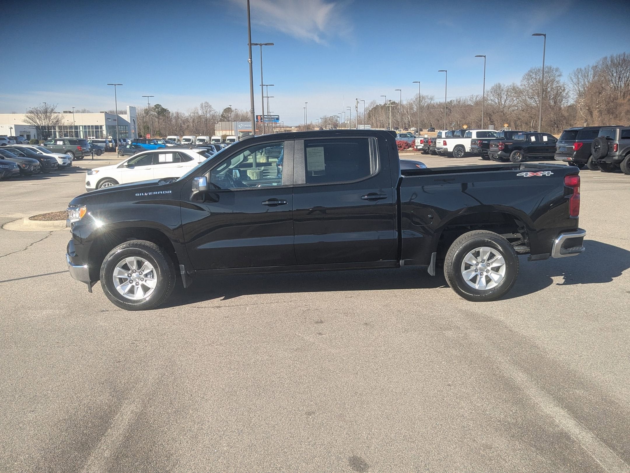 2023 Chevrolet Silverado 1500 LT