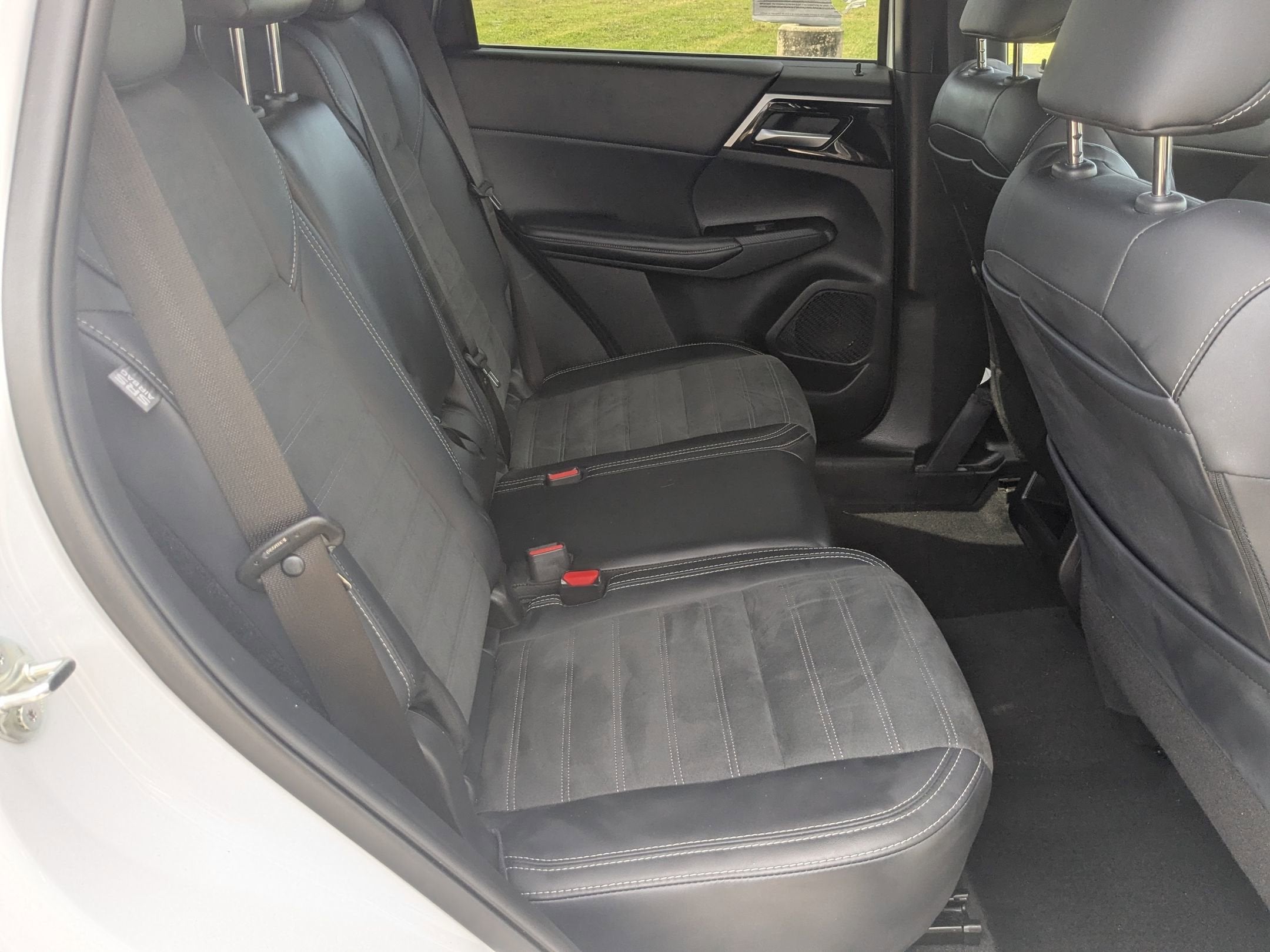 2024 Mitsubishi Outlander SE Black Edition
