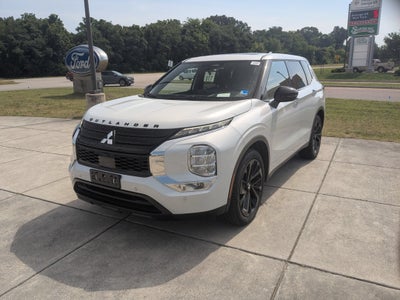 2024 Mitsubishi Outlander SE Black Edition