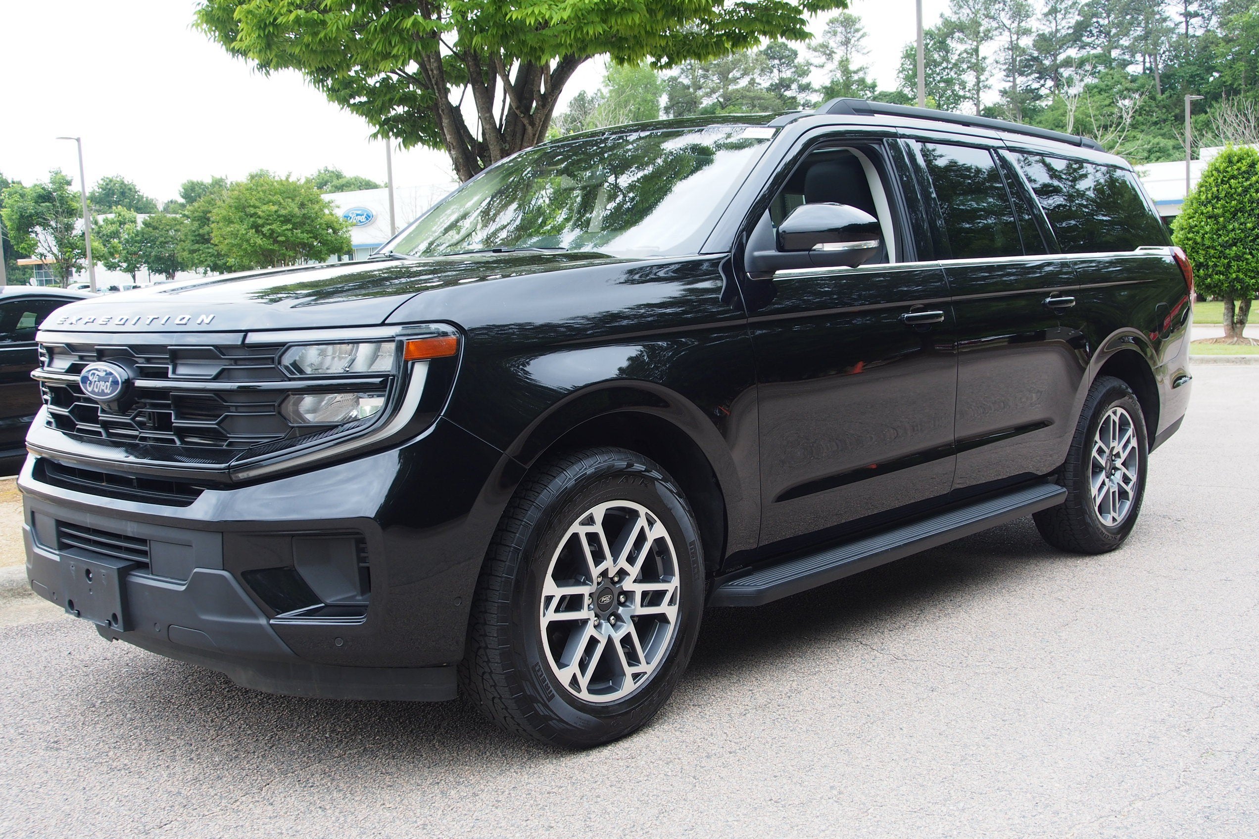 2025 Ford Expedition Max Active
