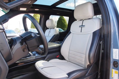 2023 Ford F-150 Lightning Platinum