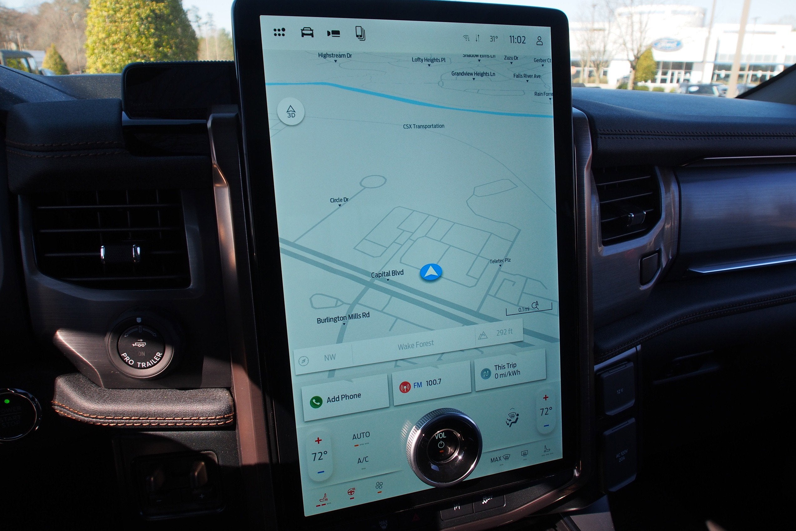 2025 Ford F-150 Lightning LARIAT