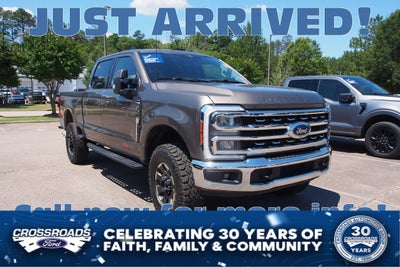 2023 Ford Super Duty F-350 SRW LARIAT