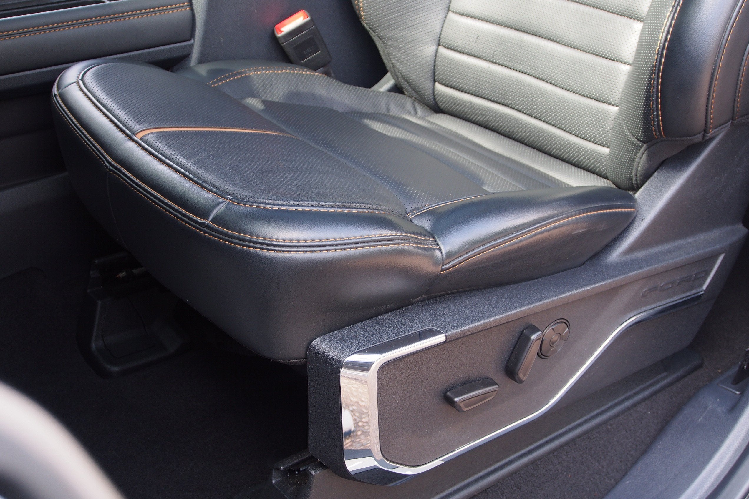 2024 Ford Super Duty F-350 SRW Platinum