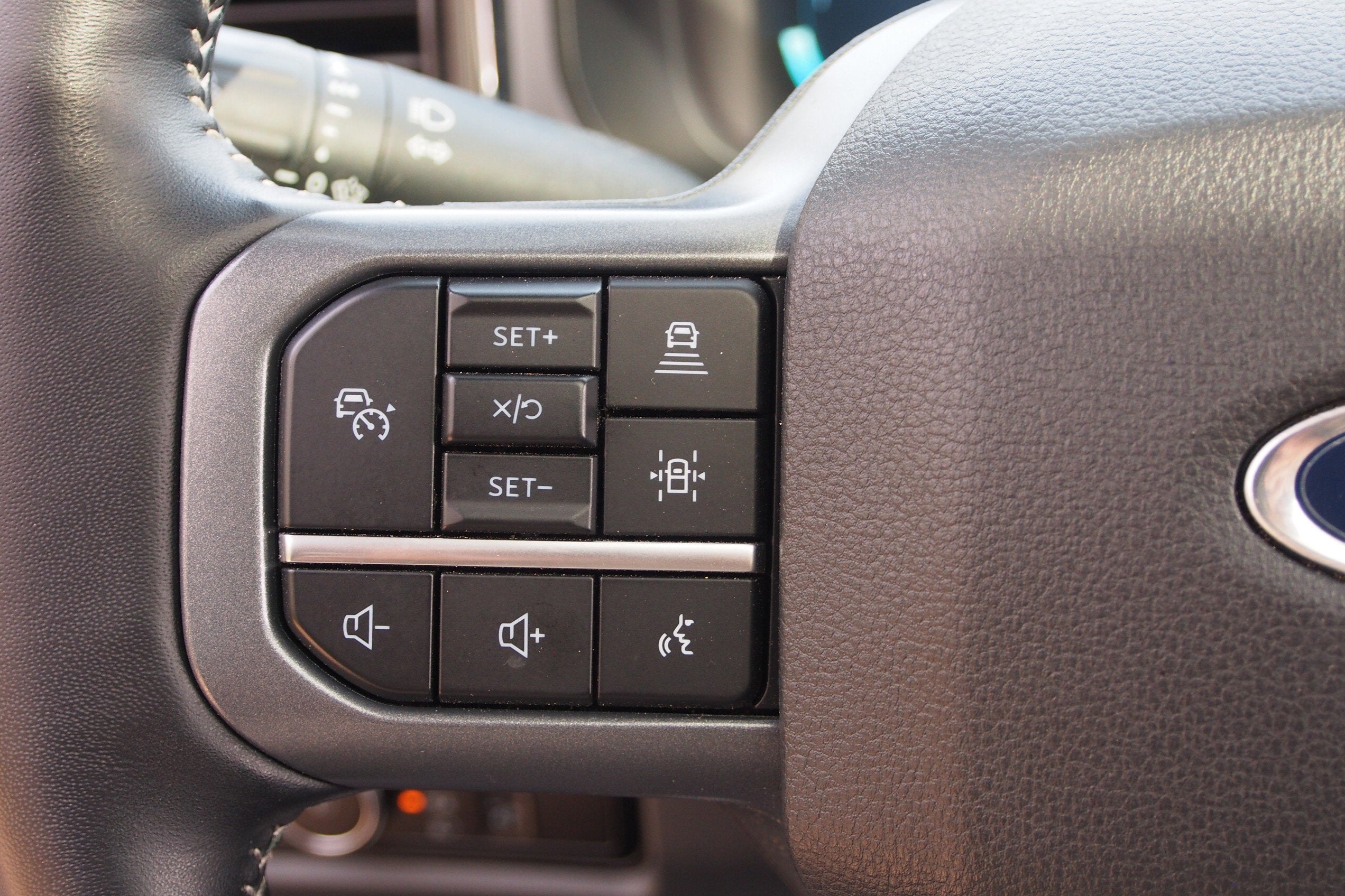 2024 Ford Super Duty F-350 SRW LARIAT