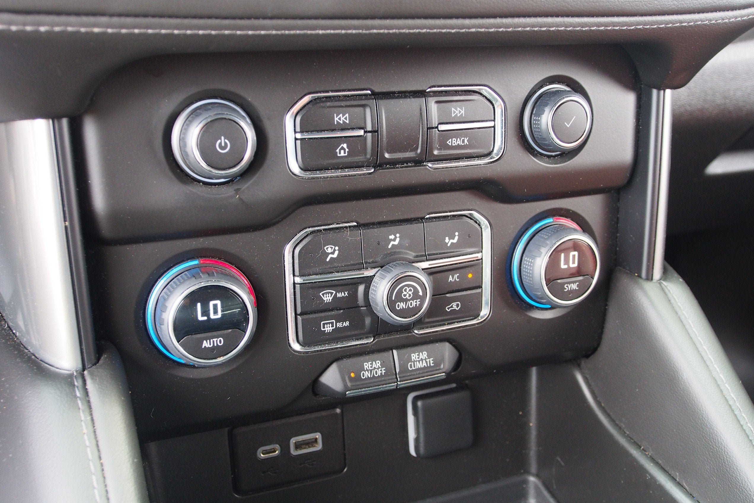 2023 Chevrolet Tahoe LS