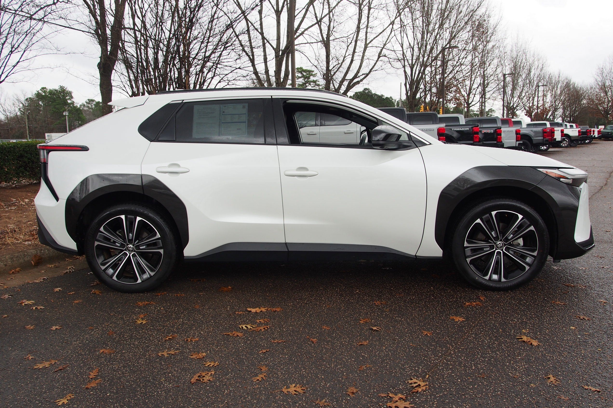 2023 Toyota bZ4X Limited