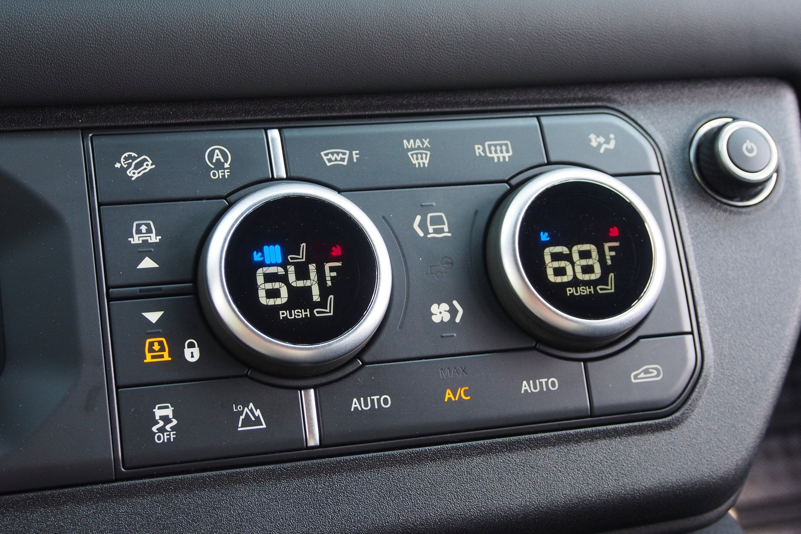 2024 Land Rover Defender V8