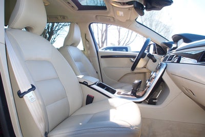 2015 Volvo XC70 3.2L Premier