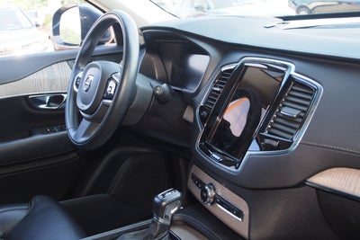 2022 Volvo XC90 Inscription