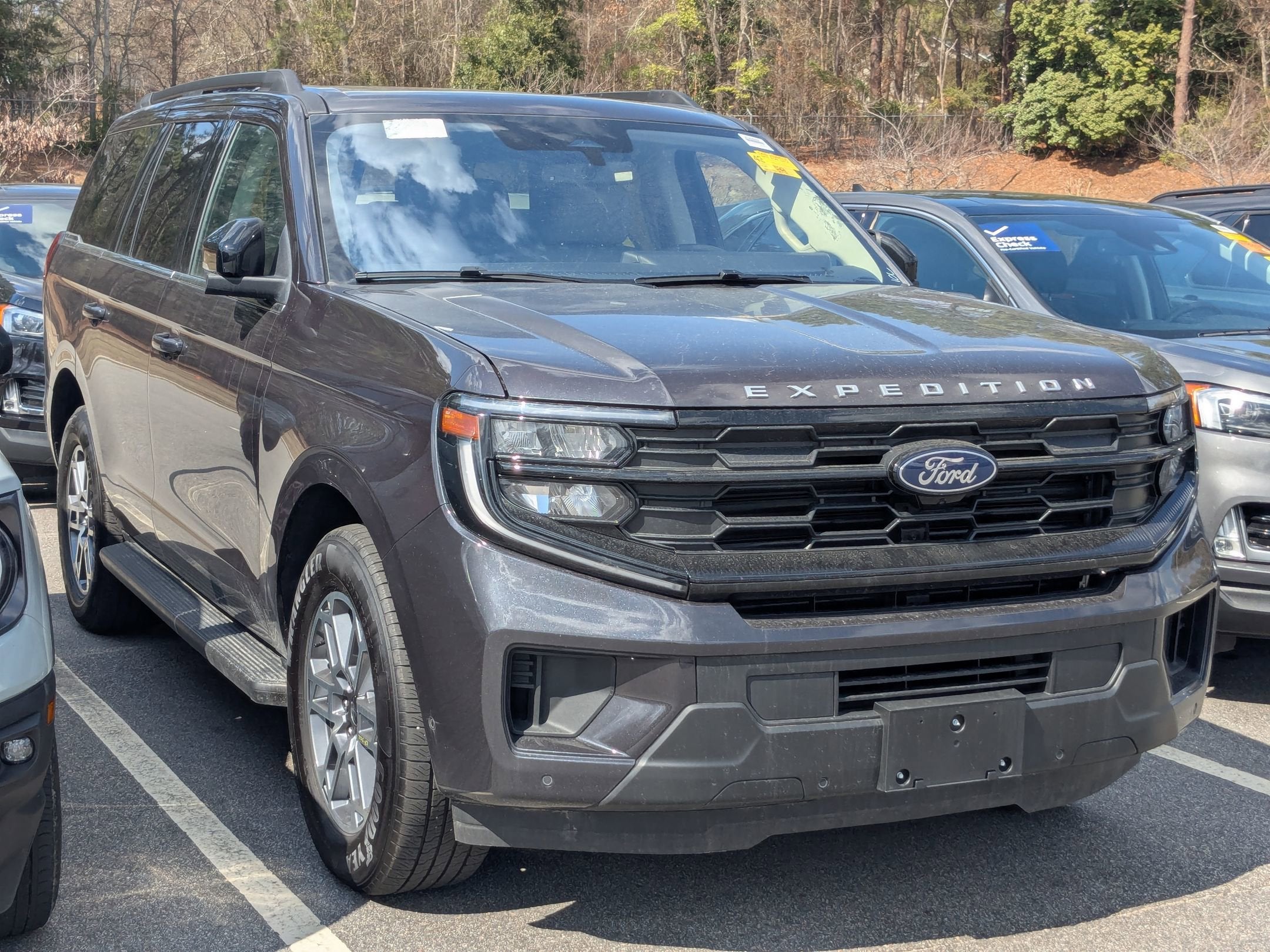 2025 Ford Expedition Active