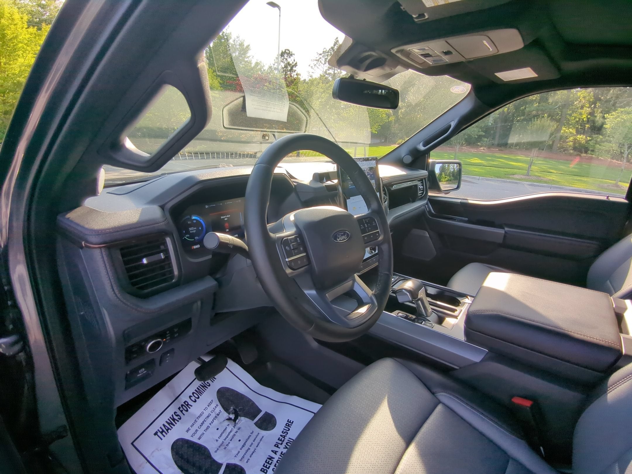 2025 Ford F-150 Lightning LARIAT