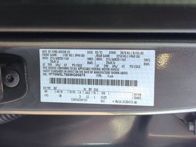 2025 Ford F-150 Lightning LARIAT