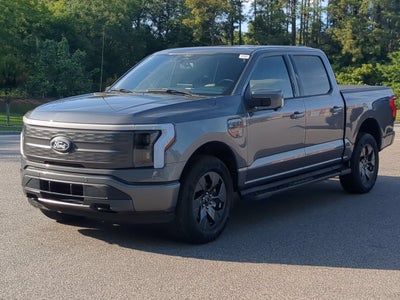 2025 Ford F-150 Lightning LARIAT
