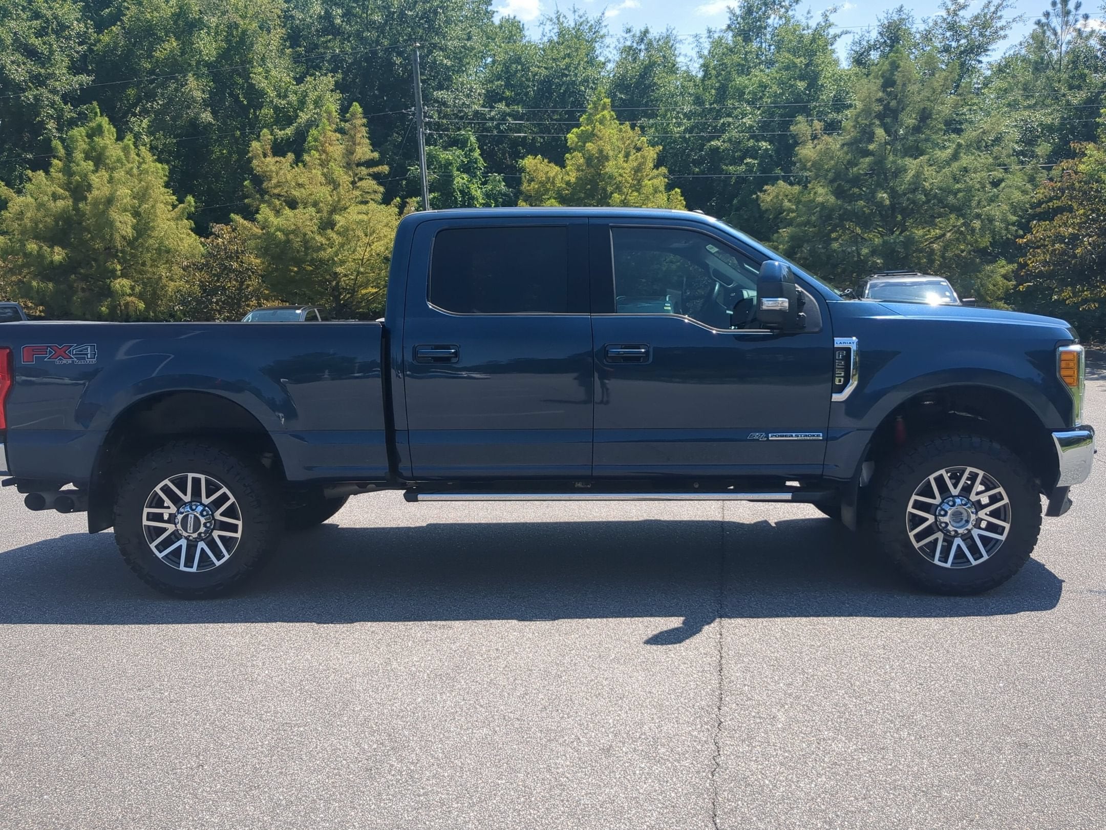 2017 Ford Super Duty F-250 SRW Lariat