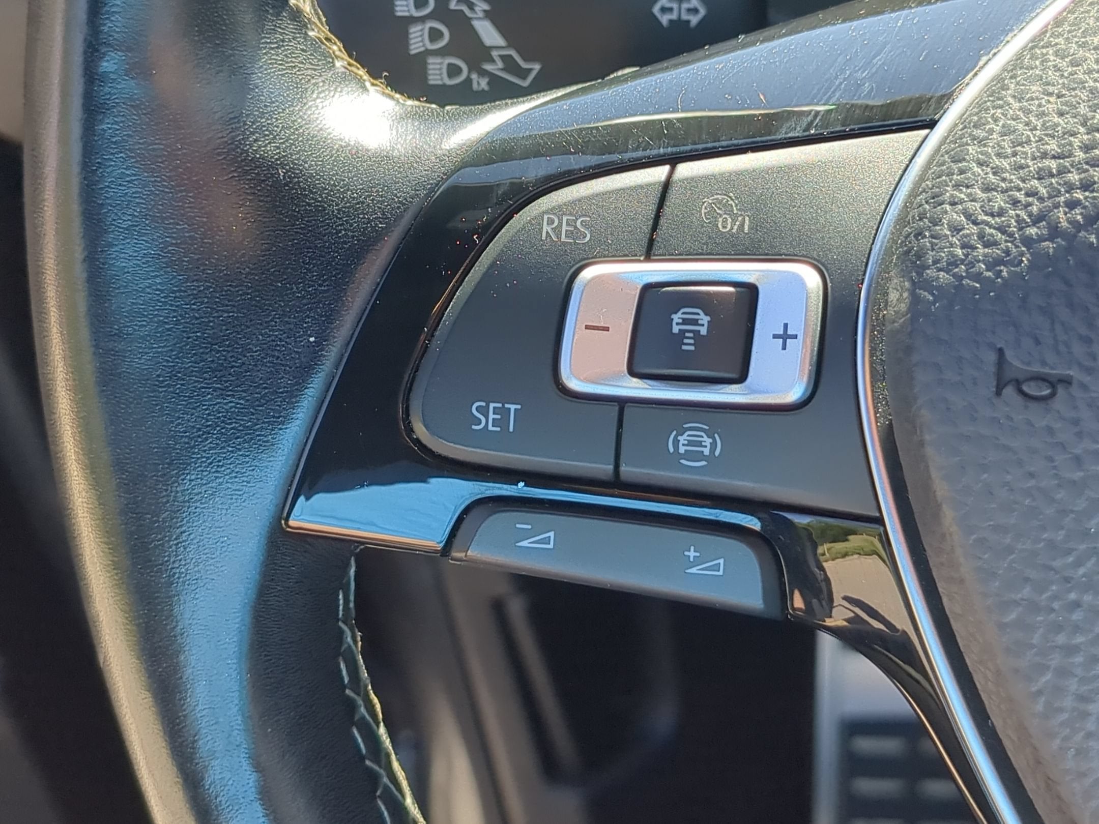 2020 Volkswagen Tiguan SEL Premium R-Line
