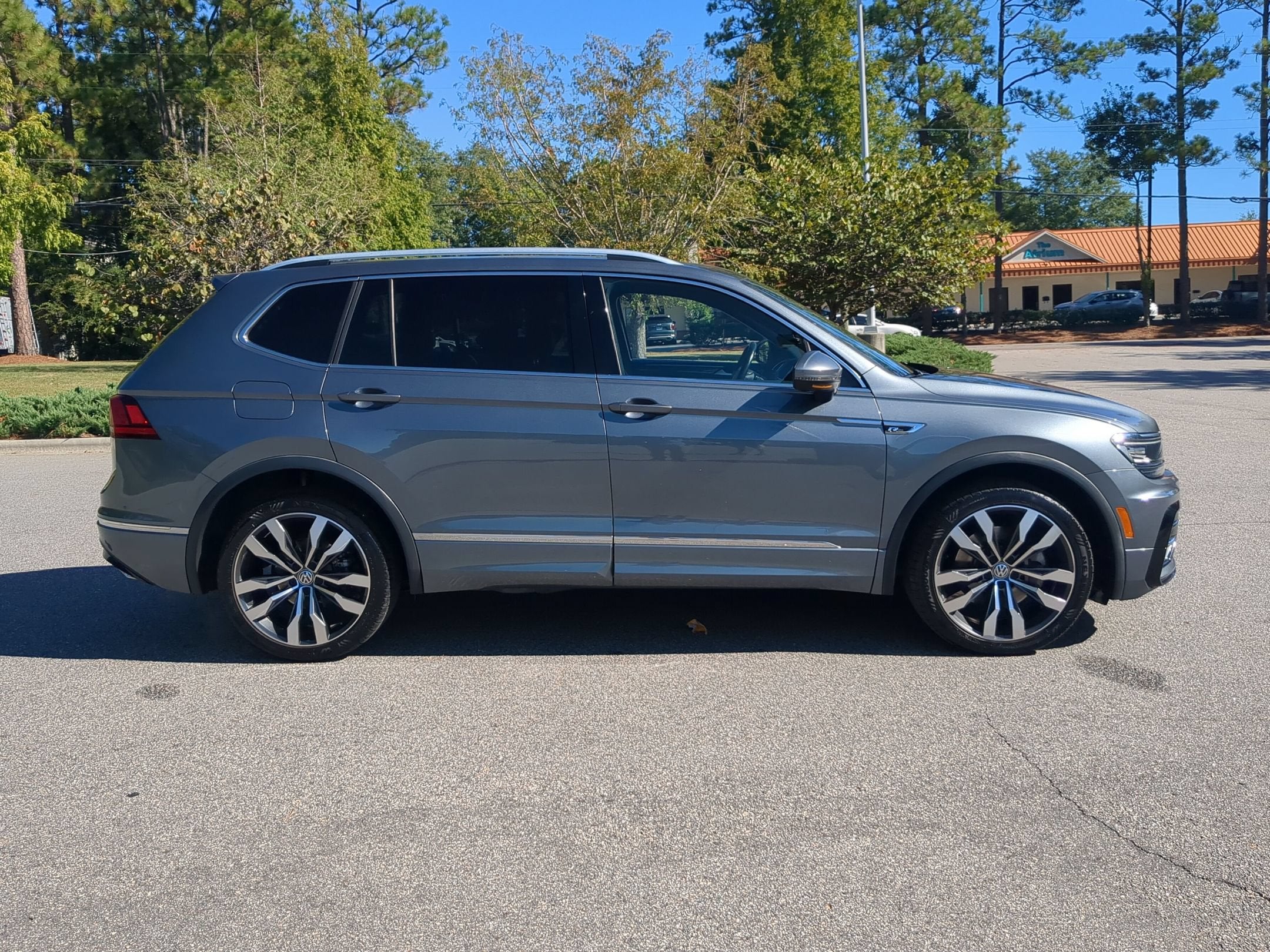 2020 Volkswagen Tiguan SEL Premium R-Line