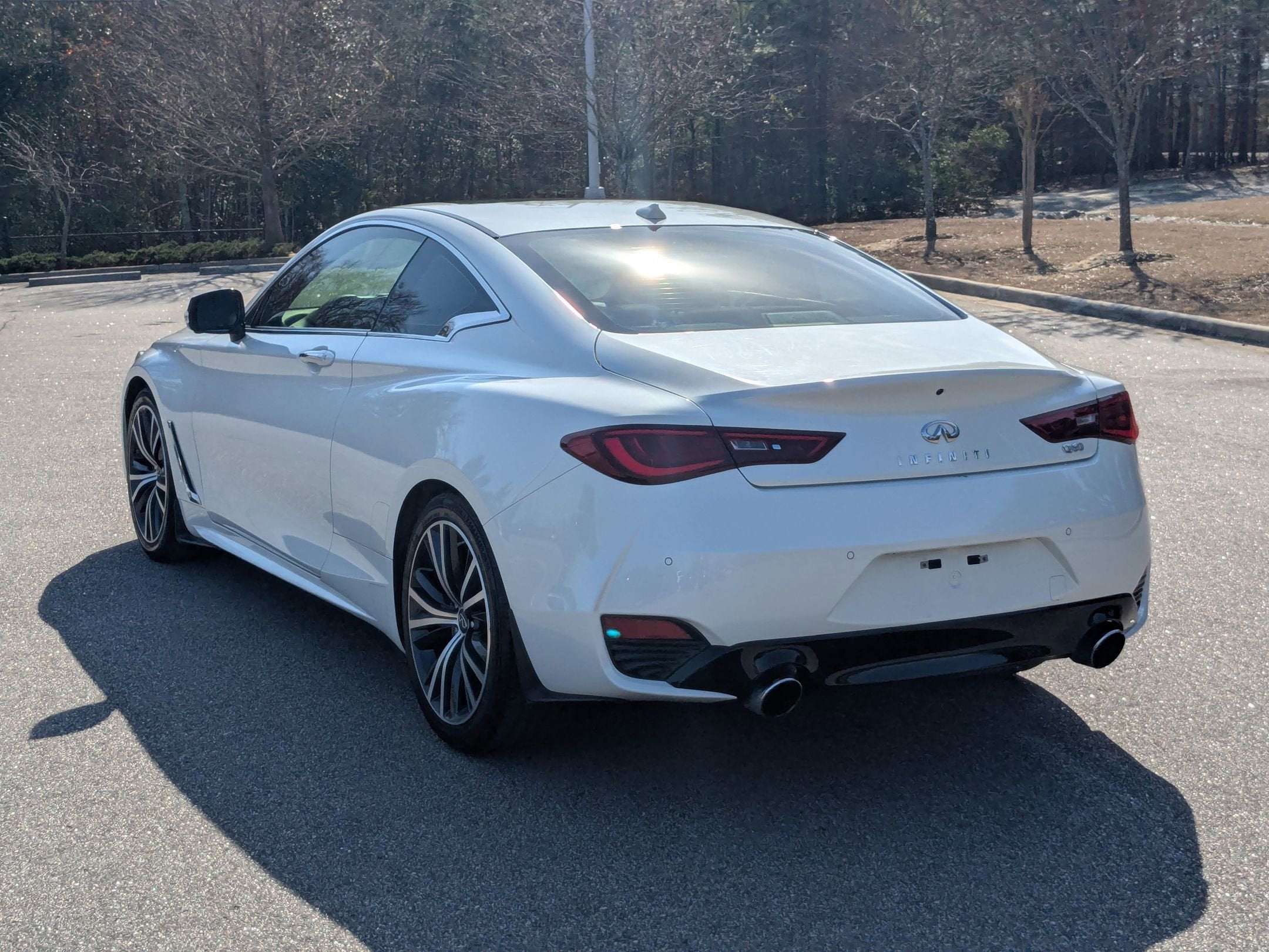 2022 INFINITI Q60 LUXE