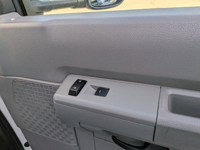 2024 Ford E-Series Cutaway Base