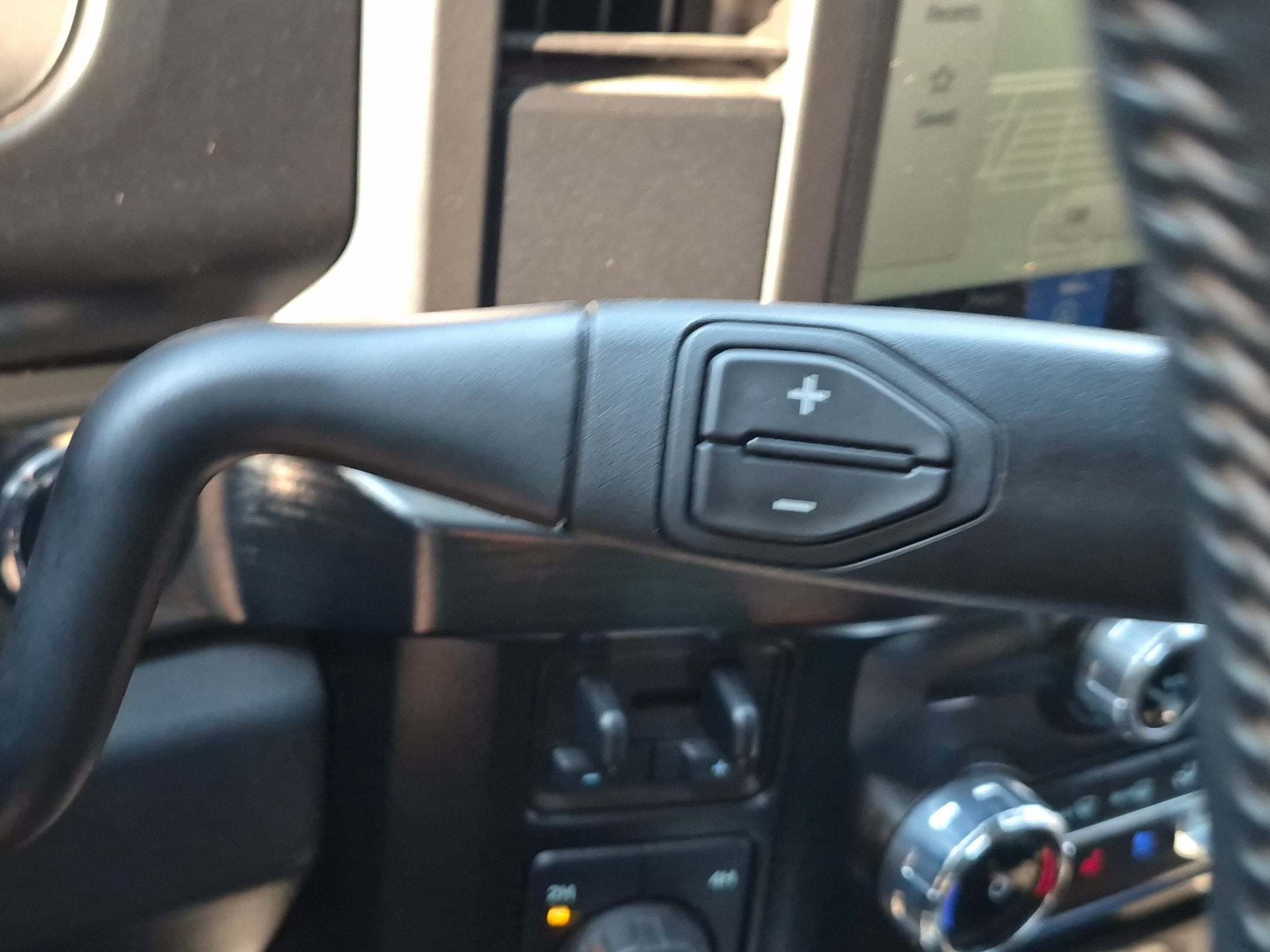 2023 Ford Super Duty F-350 SRW LARIAT