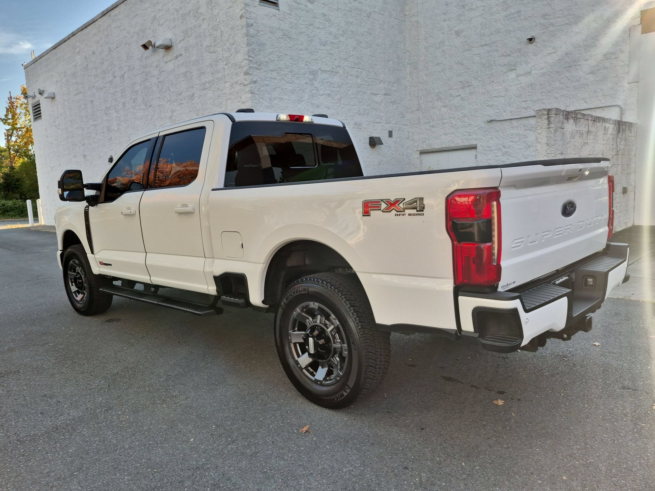 2023 Ford Super Duty F-350 SRW LARIAT