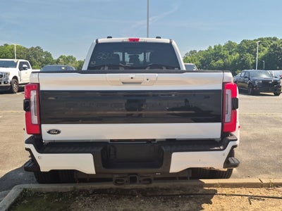 2025 Ford Super Duty F-350 DRW Platinum