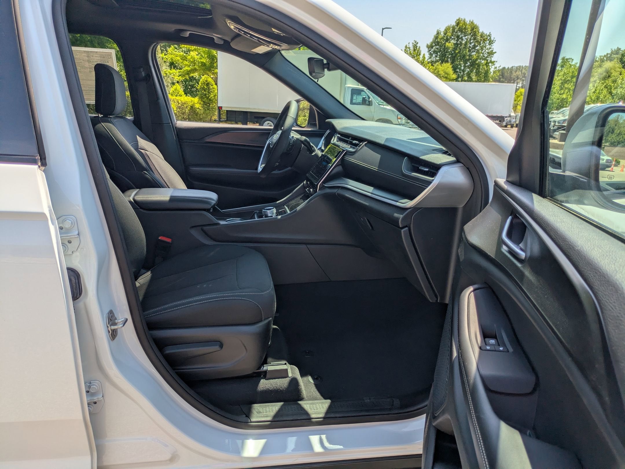 2024 Jeep Grand Cherokee L Laredo X